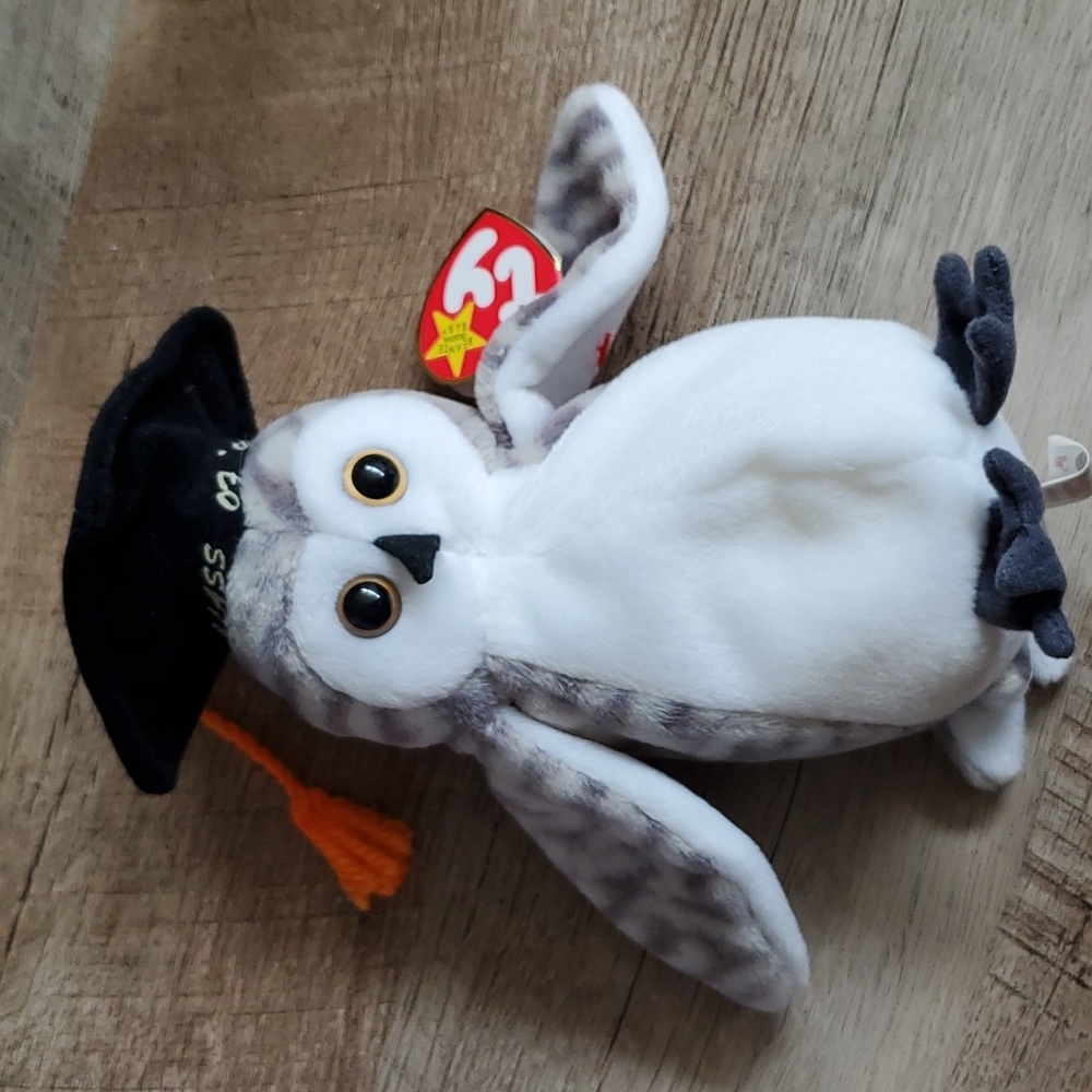 Wiser the Owl Ty Beanie Baby - Class of '99